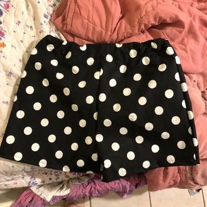 Black and white polka dot shorts size 00
